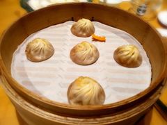 蟹粉小笼汤包-鼎泰丰(当代商城店)