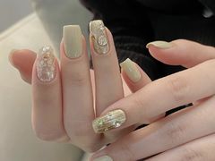 -玛格萝妮(汇智国际商业中心店)