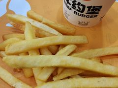 -牛约堡·手作牛肉汉堡(长宁店)