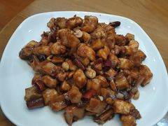宫保鸡丁-南磨房食府(燕莎奥特莱斯购物中心店)