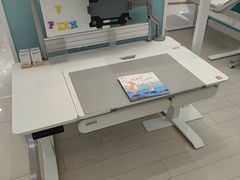 -康朴乐儿童学习桌椅(蓝色港湾店)