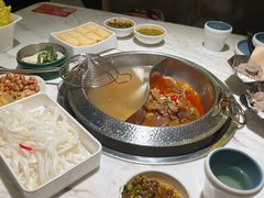 -左庭右院鲜牛肉火锅(浦江欢乐颂店)