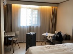 -汉庭(合肥滁州路大东门地铁站店)