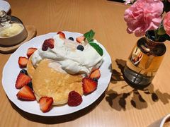 草莓舒芙蕾松饼-WOKKA by艮上(中海环宇荟店)