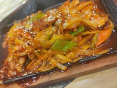 -臻牛烤肉