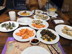 -四海一家自助餐(益田假日广场店)