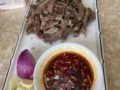 手撕牦牛肉-清真素福拉面丝路美食(六里桥东店)