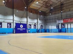 -顶峰篮球俱乐部(南头店)