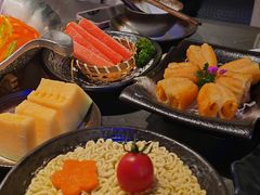 -湊湊火锅·茶憩(杭州湖滨银泰in77店)