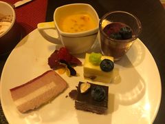 -OPEN開全日自助餐厅·西餐·海鲜(佛山希尔顿酒店)