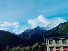 -贡嘎雪山