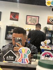 -HEADSTAR BARBERSHOP·男士理发店