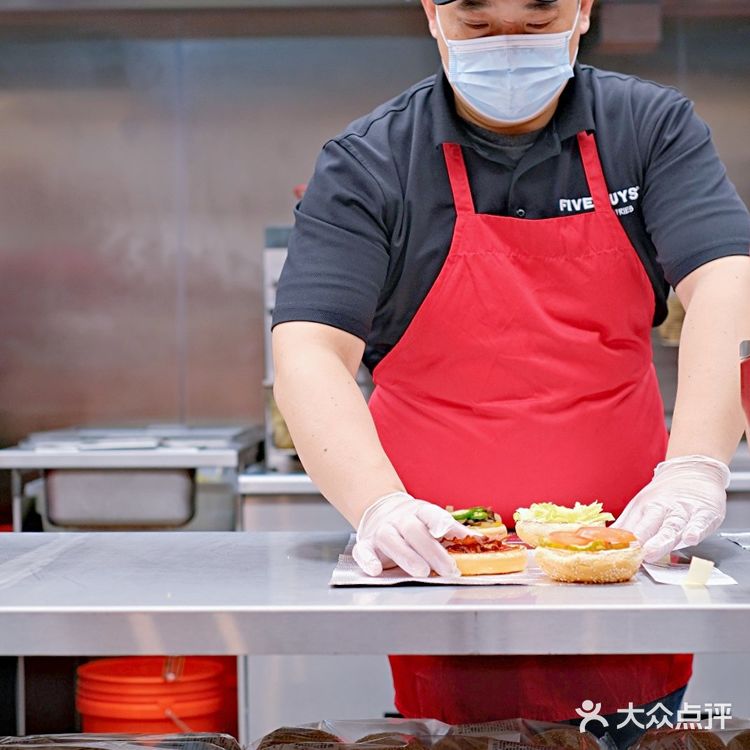 长宁来福士新店开业！FIVE GUYS终于安排上了