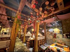 -老牌坊云南鱼豆花火锅(爱建店)
