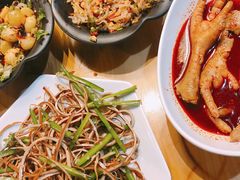 秘制耙鸡爪-二孃鸡爪爪(东风路总店)