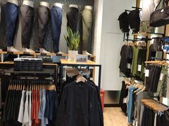 店内环境-lululemon(上海浦东IFC店)