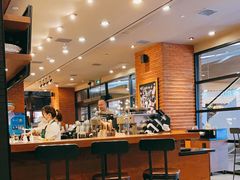 -星巴克(上海虹桥新天地二店)