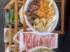 -有一锅·野生菌黑山羊腊排骨火锅(古城北门店)