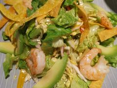 单人鲜虾牛油果沙拉配例汤-Moka Bros 摩卡站(西单大悦城店)