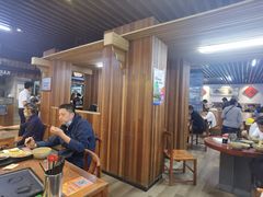 -亮亮面馆(经六路店)