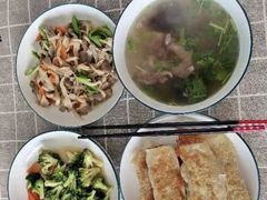 -乐禧母婴全自营月嫂(宝山店)