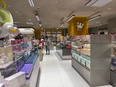 -泡泡玛特POPMART(蓝色港湾店)