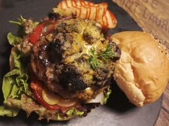 -HIGH FIVE哈福手工汉堡(桂林路店)