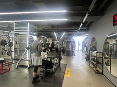 -超鹿运动(五四路恒力城店)