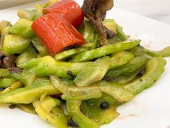 凉瓜炒牛肉-红日饭店(裕隆三路店)