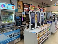 -全家便利店(崂山路四店)