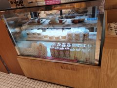 面包甜点陈列柜-炖物24章·顺时轻养茶(杭州保利时光里店)