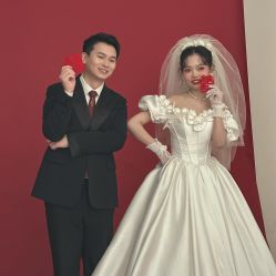 -雪中彩影婚纱摄影·微光艺术中心