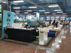 -渔人湾码头海鲜市场负二楼