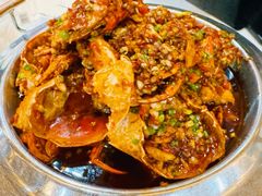 -凤凰路何眼镜香辣蟹(花果园店)