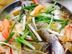 大杂烩“海虾，赖尿虾，杂鱼，犹仔，粉丝"-浪琴湾尾角仔海鲜坊