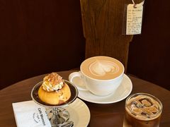 -Café Monson