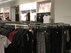 -H&M(鹏欣水游城店)