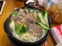 -丽虹云南过桥米线(兴工街店)