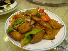 -鹤乡东北菜(崮山路店)