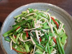 水芹炒香干-扬州狮子楼·非遗淮扬菜(总店)