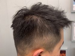 -即型男士理发工作室