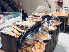 -沁屋面包店(人民东路店)