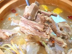 -黄小串·烤串海鲜涮牛肚(升龙广场店)