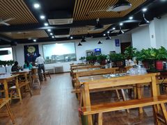大堂-皖北巫氏三胖地锅鸡(正大店)