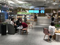 大堂-奈雪的茶(湖滨银泰in77C区PRO店)