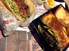 -The Habit Burger Grill 哈比特汉堡(复兴soho店)