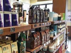 零售区-星巴克臻选(成都宽窄巷子店)