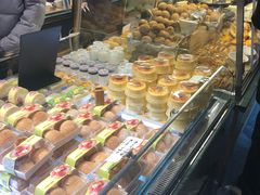 面包甜点陈列柜-东哥面包(江宁大润发店)