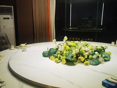 -鹏城人家海鲜酒家·23年老字号(较场尾店)