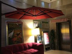 -喜鹊愉家酒店(郑州曼哈顿博览中心地铁站店)